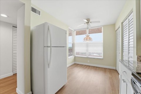 Condo in Bradenton, Florida, 2 bedrooms  № 2148190 - photo 5