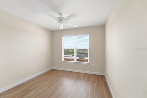 Condo in Bradenton, Florida, 2 bedrooms  № 2148190 - photo 18