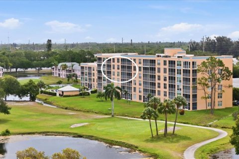 Condo in Bradenton, Florida, 2 bedrooms № 2148190