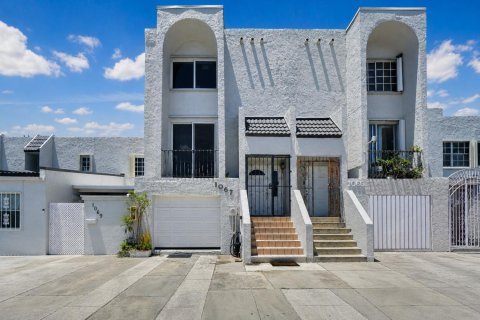 Купить кондоминиум в Хайалиа, Флорида 3 комнаты, 186.73м2, № 2262567 - фото 11