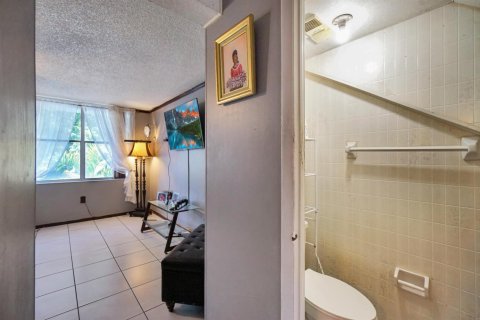 Купить кондоминиум в Хайалиа, Флорида 3 комнаты, 186.73м2, № 2262567 - фото 10