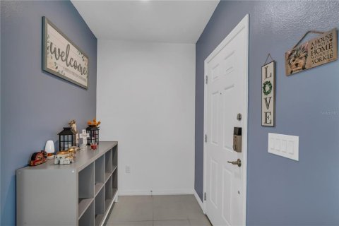 House in Davenport, Florida 4 bedrooms, 181.35 sq.m. № 1732579 - photo 5