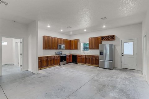 Villa ou maison à vendre à Tavares, Floride: 2 chambres, 348.38 m2 № 1893875 - photo 9