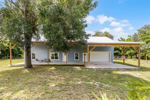 House in Tavares, Florida 2 bedrooms, 348.38 sq.m. № 1893875 - photo 4