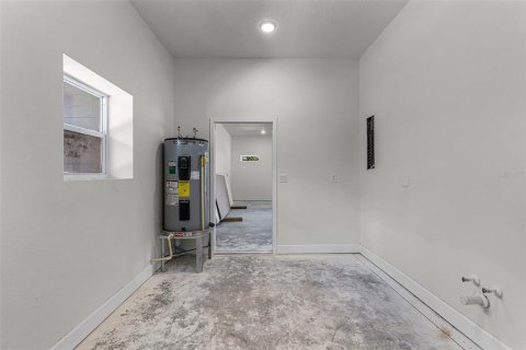 Casa en venta en Tavares, Florida, 2 dormitorios, 348.38 m2 № 1893875 - foto 19