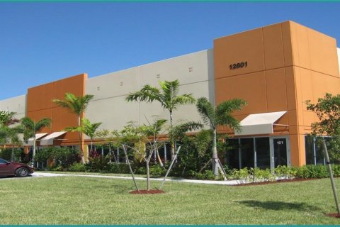Immobilier commercial à vendre à Medley, Floride № 2077111 - photo 8