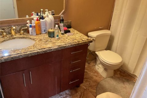 Casa en venta en Miramar, Florida, 3 dormitorios, 207.92 m2 № 1994767 - foto 22