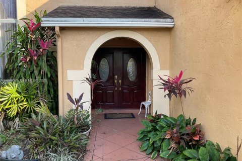 Casa en venta en Miramar, Florida, 3 dormitorios, 207.92 m2 № 1994767 - foto 3