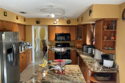 Casa en venta en Miramar, Florida, 3 dormitorios, 207.92 m2 № 1994767 - foto 14