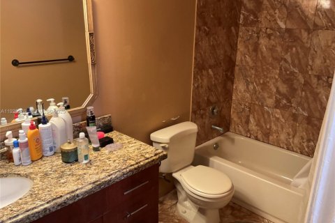 Casa en venta en Miramar, Florida, 3 dormitorios, 207.92 m2 № 1994767 - foto 21