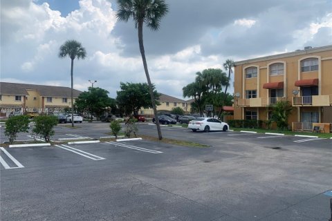 Снять в аренду кондоминиум в Хайалиа, Флорида 2 спальни, 103.96м2, № 2003637 - фото 24