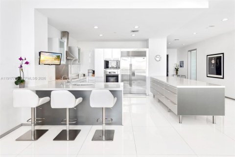 Купить кондоминиум в Майами-Бич, Флорида 3 спальни, 298.31м2, № 2054468 - фото 16