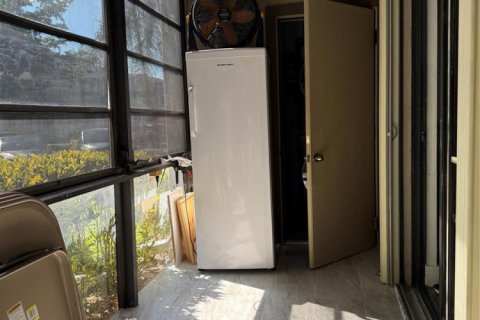 Купить кондоминиум в Тамарак, Флорида 3 комнаты, 108.05м2, № 2084107 - фото 11