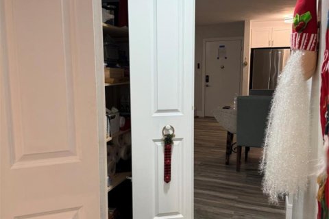 Купить кондоминиум в Тамарак, Флорида 3 комнаты, 108.05м2, № 2084107 - фото 12