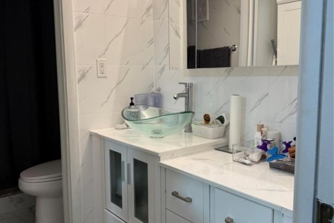 Купить кондоминиум в Тамарак, Флорида 3 комнаты, 108.05м2, № 2084107 - фото 19
