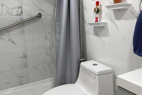 Купить кондоминиум в Тамарак, Флорида 3 комнаты, 108.05м2, № 2084107 - фото 20
