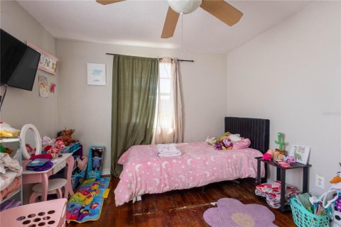 Casa en venta en Brandon, Florida, 4 dormitorios, 157.93 m2 № 1603243 - foto 10
