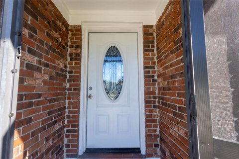 Casa en venta en Brandon, Florida, 4 dormitorios, 157.93 m2 № 1603243 - foto 2