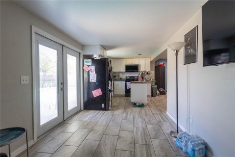 Casa en venta en Brandon, Florida, 4 dormitorios, 157.93 m2 № 1603243 - foto 6