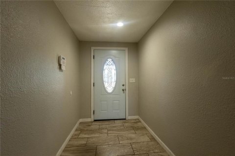 Casa en venta en Brandon, Florida, 4 dormitorios, 157.93 m2 № 1603243 - foto 8