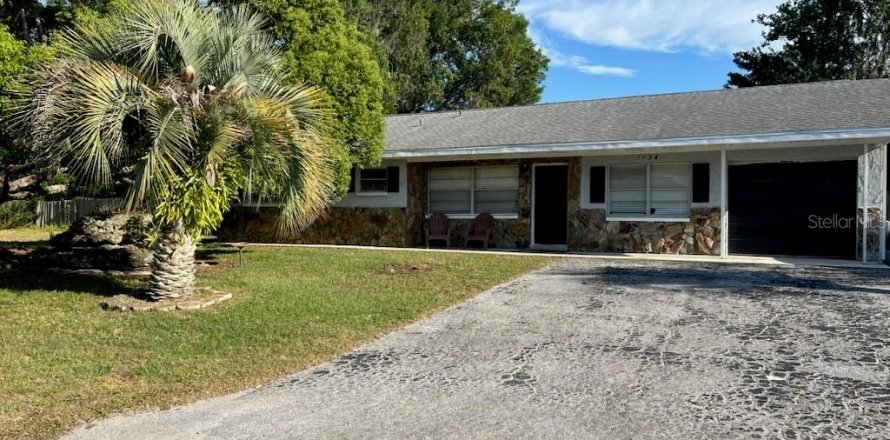 House in Crystal River, Florida 3 bedrooms, 166.67 sq.m. № 1650631