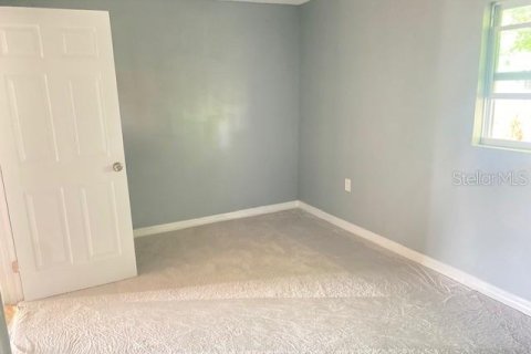 Apartment in Zephyrhills, Florida 3 bedrooms, 95.6 sq.m. № 2091531 - photo 12