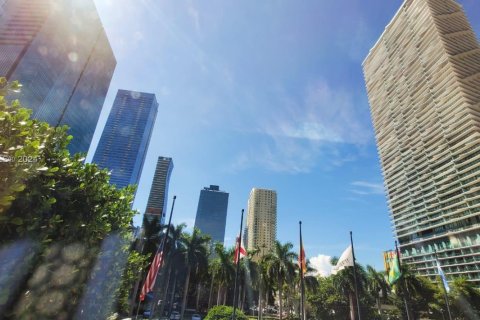 Propiedad comercial en venta en Miami, Florida № 1985175 - foto 17