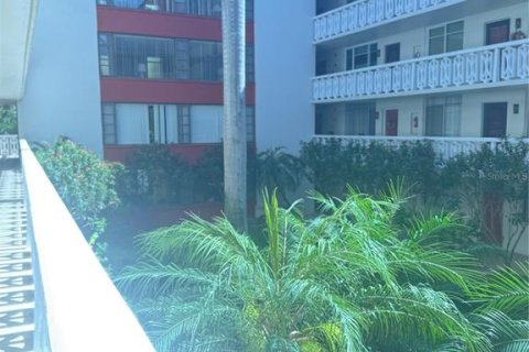 Condominio en alquiler en Clearwater, Florida, 1 dormitorio, 72 m2 № 1675126 - foto 16