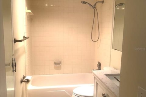 Condominio en alquiler en Clearwater, Florida, 1 dormitorio, 72 m2 № 1675126 - foto 13