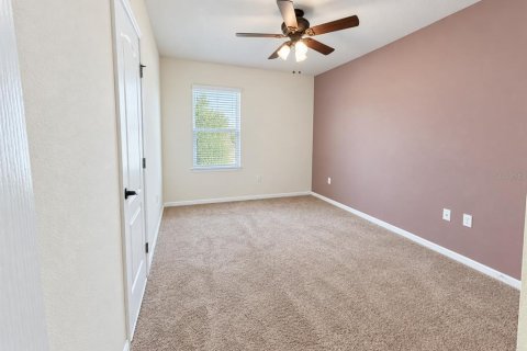 House in Winter Haven, Florida 5 bedrooms, 173.91 sq.m. № 2399205 - photo 16