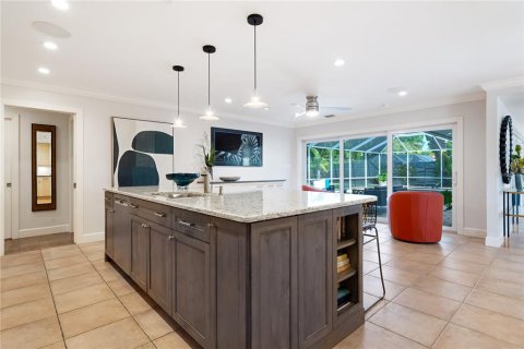 House in Sarasota, Florida 3 bedrooms, 229.93 sq.m. № 1658949 - photo 16