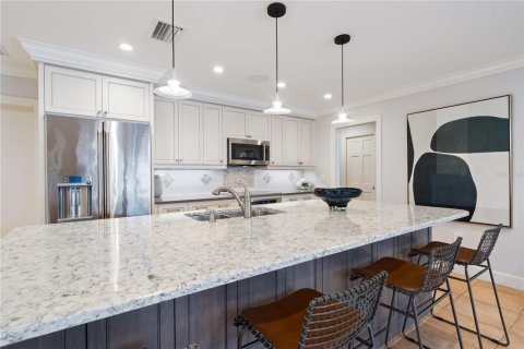 House in Sarasota, Florida 3 bedrooms, 229.93 sq.m. № 1658949 - photo 13