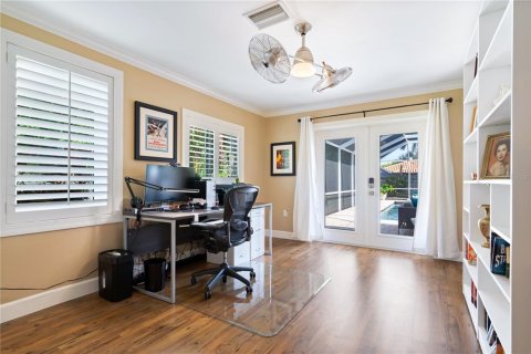 House in Sarasota, Florida 3 bedrooms, 229.93 sq.m. № 1658949 - photo 23