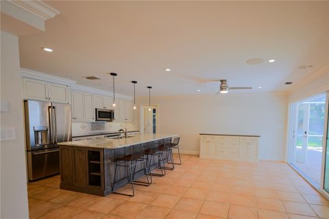 House in Sarasota, Florida 3 bedrooms, 229.93 sq.m. № 1658949 - photo 10