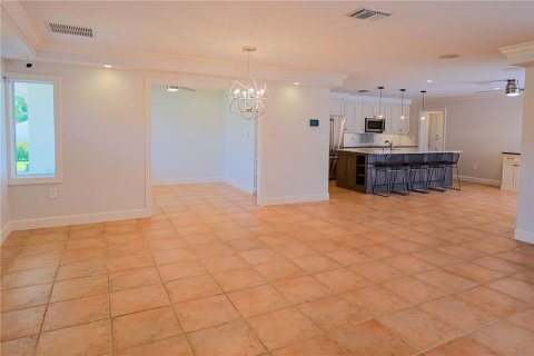 House in Sarasota, Florida 3 bedrooms, 229.93 sq.m. № 1658949 - photo 5