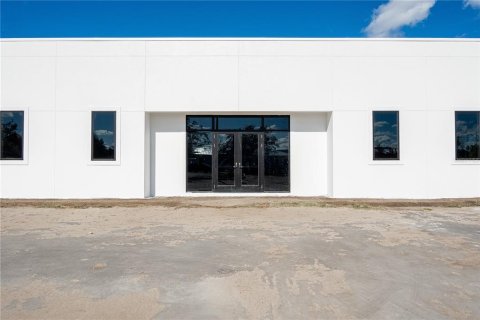 Commercial property in Bradenton, Florida № 2109241 - photo 8