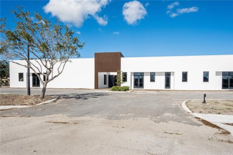 Commercial property in Bradenton, Florida № 2109241 - photo 2