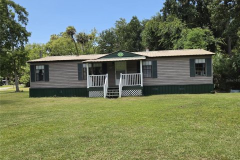 Apartment in Astor, Florida 3 bedrooms, 115.94 sq.m. № 2232057