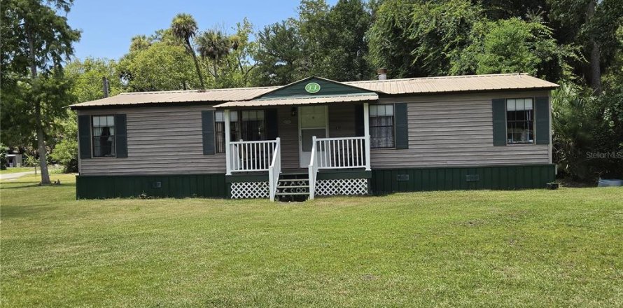 Apartment in Astor, Florida 3 bedrooms, 115.94 sq.m. № 2232057