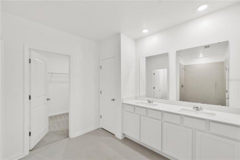Villa ou maison à louer à Kissimmee, Floride: 4 chambres, 179.86 m2 № 2405234 - photo 15