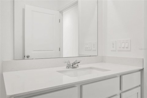 Villa ou maison à louer à Kissimmee, Floride: 4 chambres, 179.86 m2 № 2405234 - photo 26