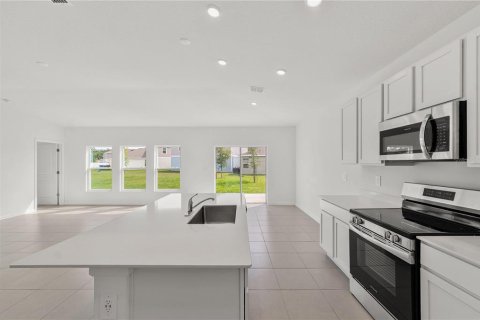 Villa ou maison à louer à Kissimmee, Floride: 4 chambres, 179.86 m2 № 2405234 - photo 11