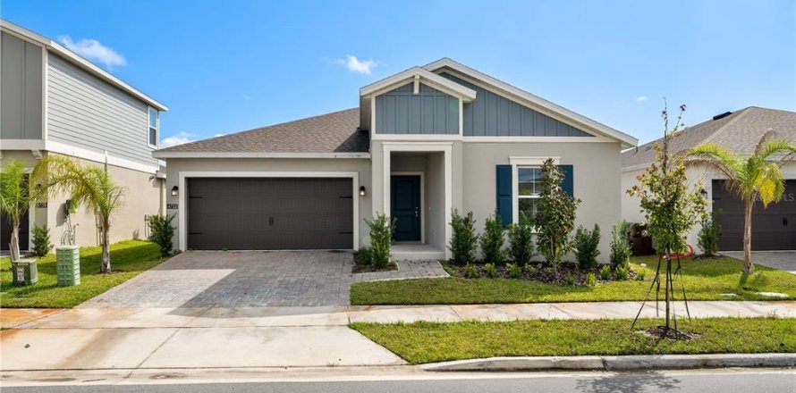 Villa ou maison à Kissimmee, Floride 4 chambres, 179.86 m2 № 2405234