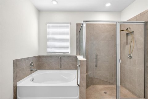 House in Ocala, Florida 3 bedrooms, 171.96 sq.m. № 2093391 - photo 19