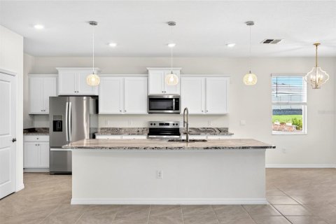 House in Ocala, Florida 3 bedrooms, 171.96 sq.m. № 2093391 - photo 12