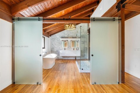 Купить виллу или дом в Майами, Флорида 3 спальни, 329.06м2, № 1695815 - фото 30