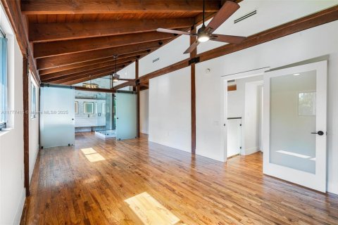Купить виллу или дом в Майами, Флорида 3 спальни, 329.06м2, № 1695815 - фото 27