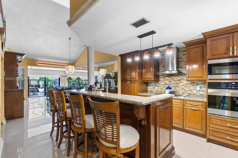 Townhouse in Miami, Florida 4 bedrooms, 154.96 sq.m. № 1958118 - photo 9