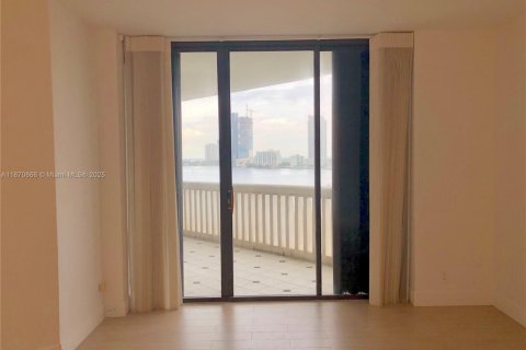 Copropriété à louer à Aventura, Floride: 2 chambres, 177.44 m2 № 1920530 - photo 9