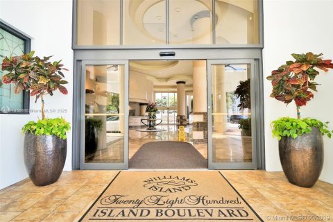 Copropriété à louer à Aventura, Floride: 2 chambres, 177.44 m2 № 1920530 - photo 19